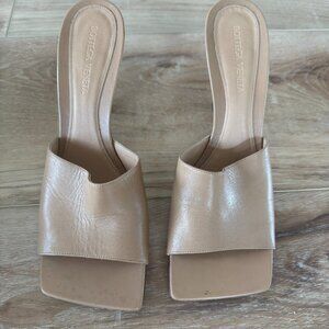 Bottega Veneta Stretch Mule in Saddle